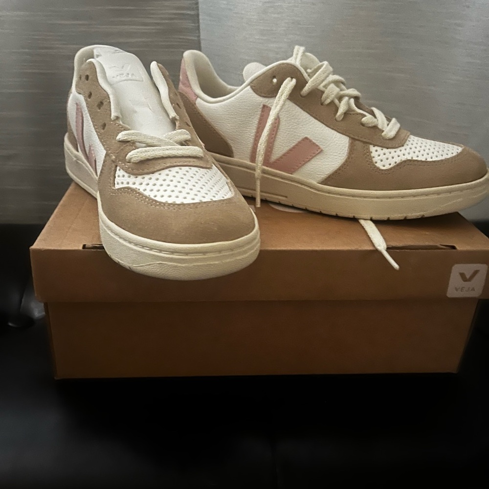 Veja White and Beige Sneakers